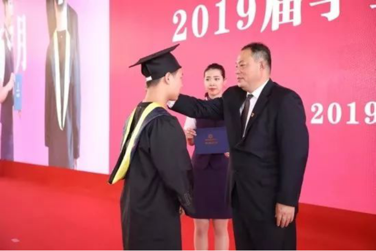 777久久久精品一区二区三区