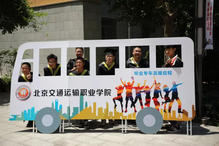 777久久久精品一区二区三区