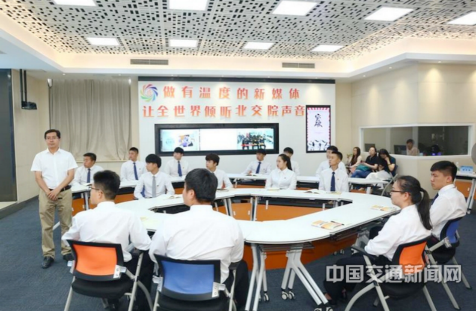 777久久久精品一区二区三区