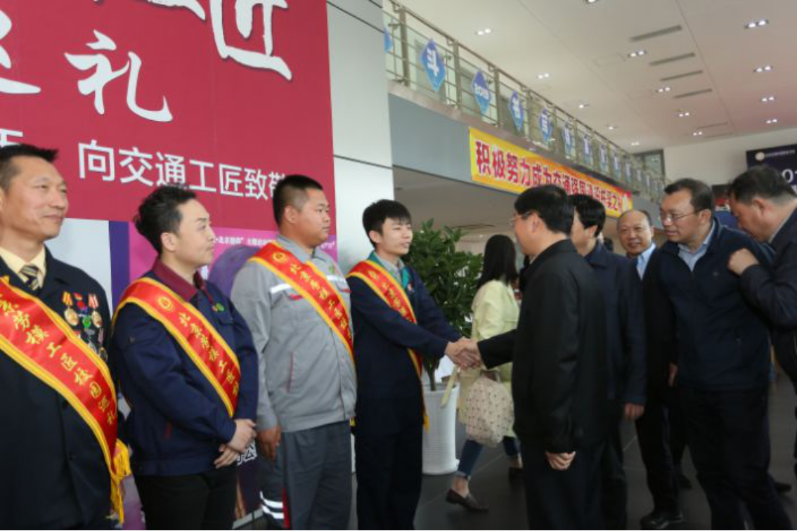 777久久久精品一区二区三区